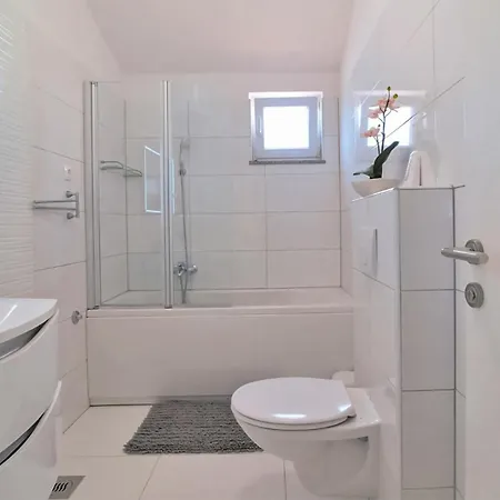 Nice Apartment In Maslenica